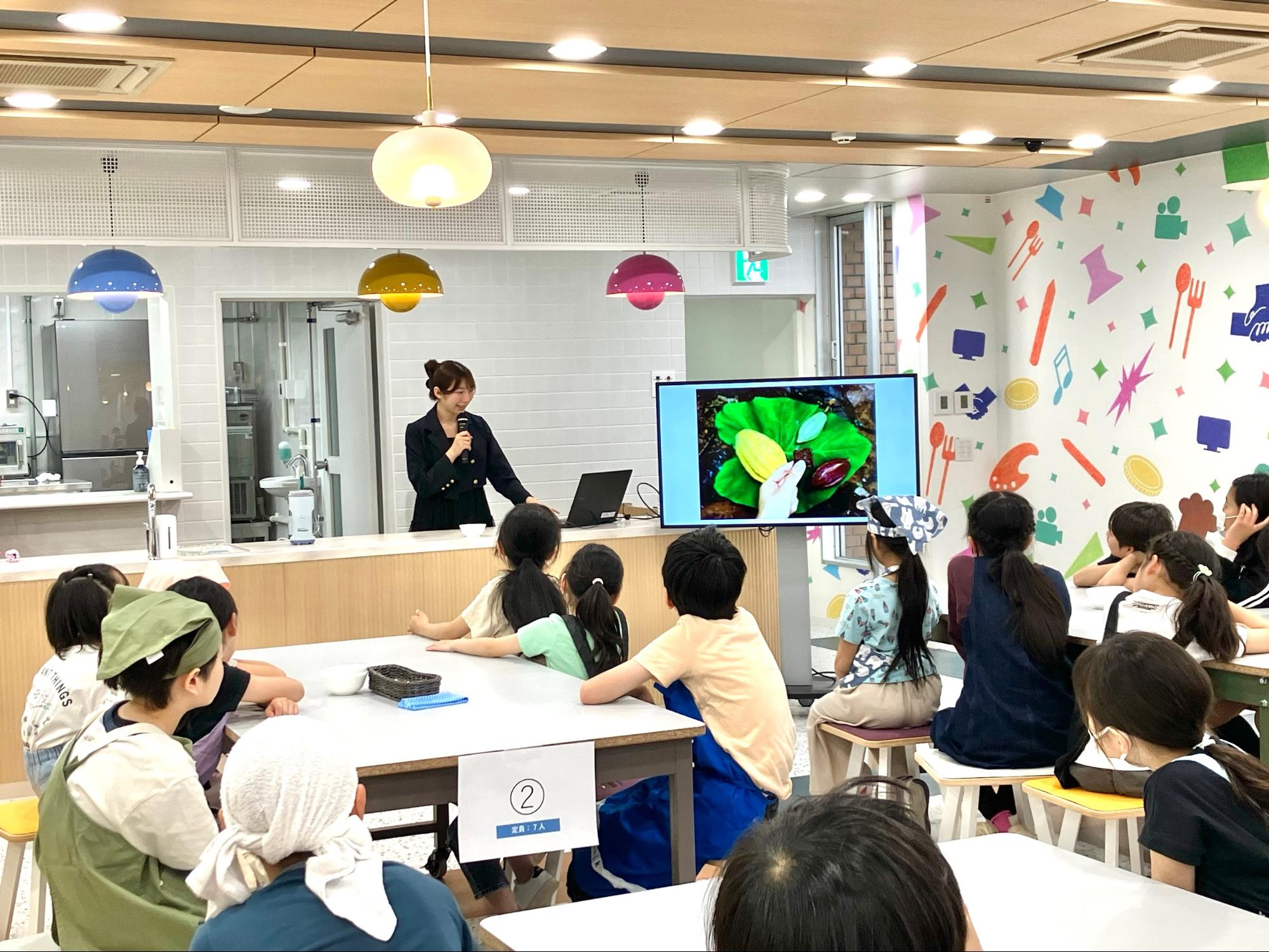 三井住友銀行 × MAAHAによるチョコレート体験プログラムを開催